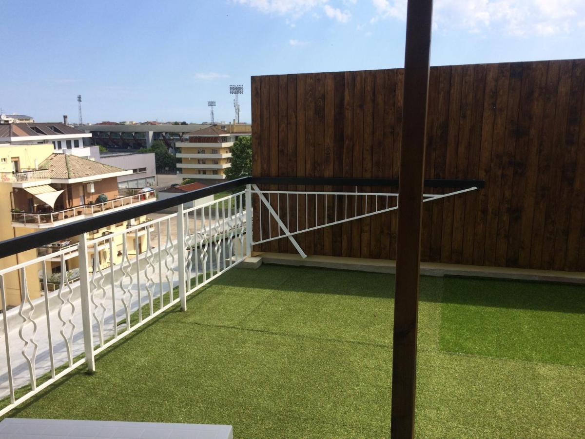 Terrazze Dannunziane Hotel Pescara Bagian luar foto