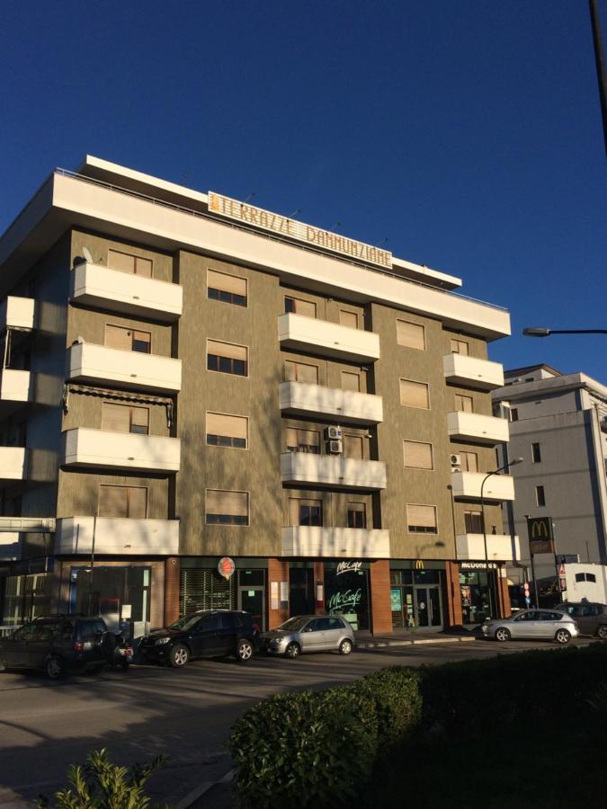 Terrazze Dannunziane Hotel Pescara Bagian luar foto